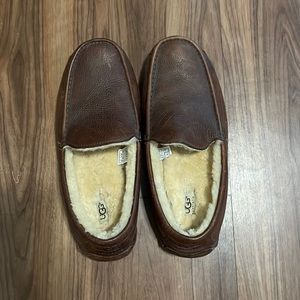 men’s UGG slippers size 12